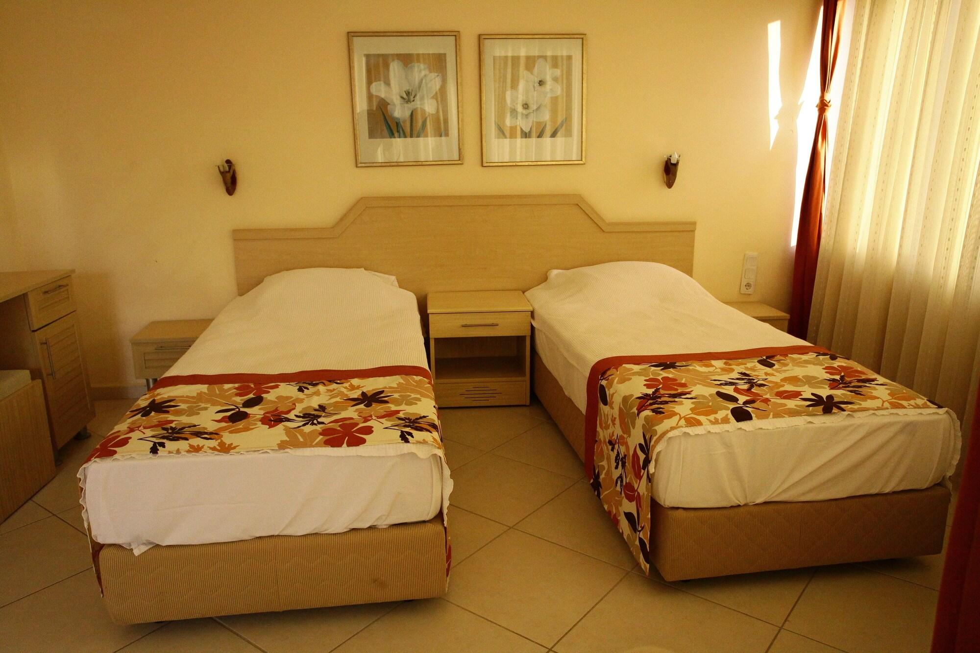 Malhun Hotel Fethiye Extérieur photo